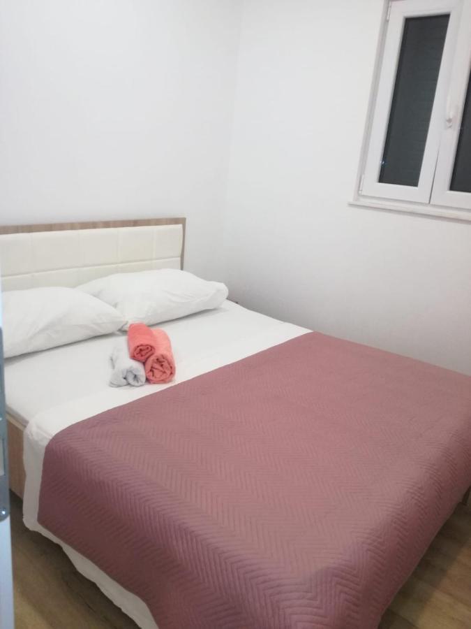 Apartmani Ivica Martic Duće Dış mekan fotoğraf