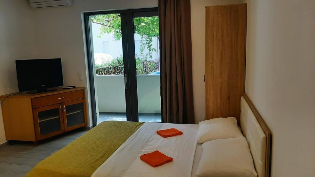 Apartmani Ivica Martic Duće Dış mekan fotoğraf