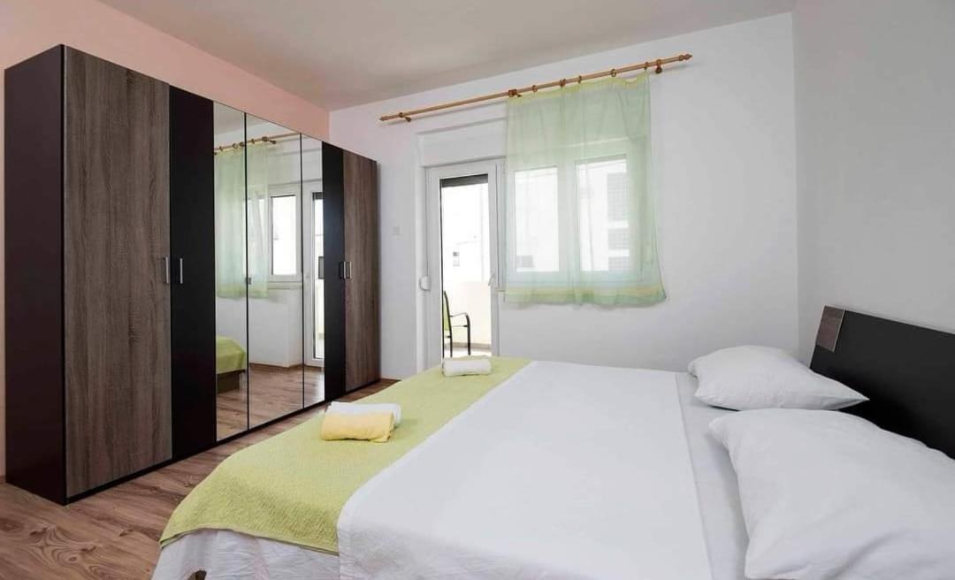 Apartmani Ivica Martic Duće Dış mekan fotoğraf